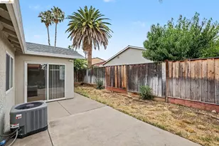 2416 Redwood Dr, Antioch, CA 94509 - Photo 21