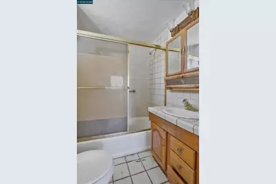560 25th St, Richmond, CA 94804 - Photo 25