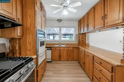 560 25th St, Richmond, CA 94804 - Photo 7