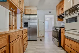 560 25th St, Richmond, CA 94804 - Photo 9