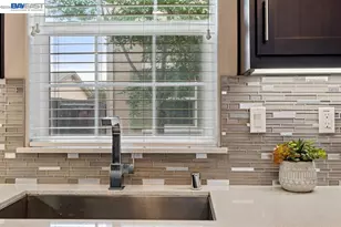1663 Sylvia St, Hayward, CA 94545 - Photo 9
