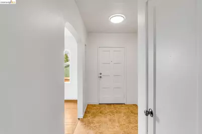 1431 Catherine Dr, Berkeley, CA 94702 - Photo 17