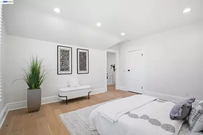 1325 B St, Hayward, CA 94541 - Photo 17