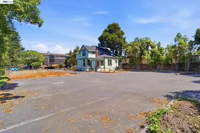 1325 B St, Hayward, CA 94541 - Photo 31