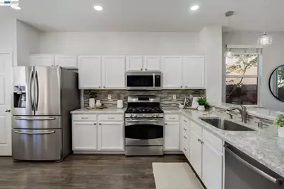 25528 Conley Downs Dr, Castro Valley, CA 94552 - Photo 11