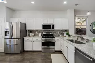 25528 Conley Downs Dr, Castro Valley, CA 94552 - Photo 11