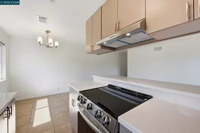 34732 Skylark Dr #4, Union City, CA 94587 - Photo 11