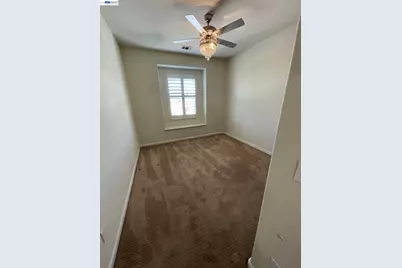 6056 Silveroak Cir, Stockton, CA 95219 - Photo 17
