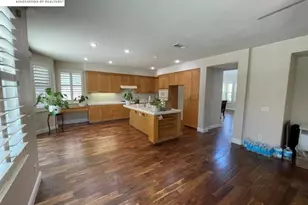 6056 Silver Oak Cir, Stockton, CA 95219 - Photo 7