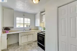 3534 20th Ave, Sacramento, CA 95820 - Photo 13
