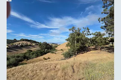 27907 Dobbel Ave, Hayward, CA 94542 - Photo 3