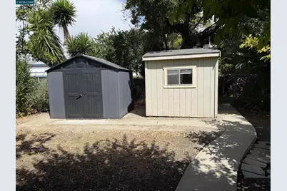 2615 Humboldt Ave, Oakland, CA 94602 - Photo 37