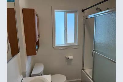 2615 Humboldt Ave, Oakland, CA 94602 - Photo 11