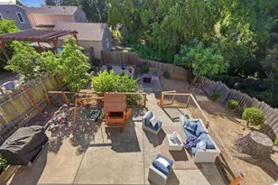 3917 Columbian Dr, Oakland, CA 94605 - Photo 31