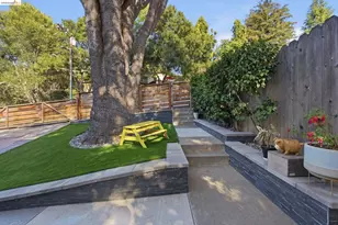 3917 Columbian Dr, Oakland, CA 94605 - Photo 37