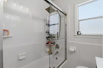 3917 Columbian Dr, Oakland, CA 94605 - Photo 25