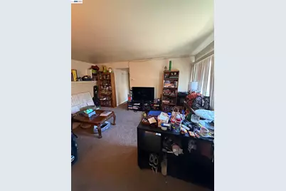 5917 Clover Manor Way, Sacramento, CA 95824 - Photo 9