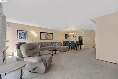13725 Seagate Dr, San Leandro, CA 94577 - Photo 15