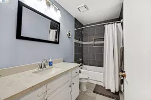 13725 Seagate Dr, San Leandro, CA 94577 - Photo 19
