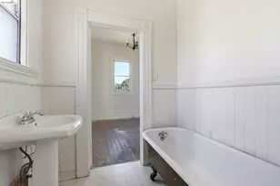 956 53rd St, Oakland, CA 94608 - Photo 35