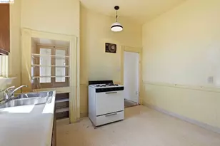 956 53rd St, Oakland, CA 94608 - Photo 19