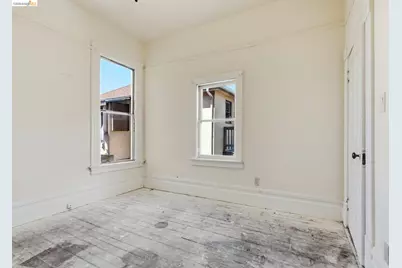 956 53rd St, Oakland, CA 94608 - Photo 31
