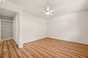 10160 Crow Canyon Rd, Castro Valley, CA 94552 - Photo 17