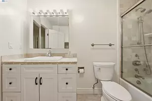 10160 Crow Canyon Rd, Castro Valley, CA 94552 - Photo 21