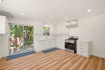 10160 Crow Canyon Rd, Castro Valley, CA 94552 - Photo 5