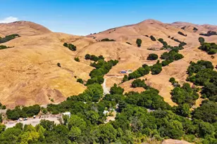 10160 Crow Canyon Rd, Castro Valley, CA 94552 - Photo 39