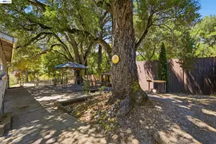 10160 Crow Canyon Rd, Castro Valley, CA 94552 - Photo 25