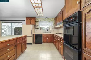 5218 Camino Alta Mira, Castro Valley, CA 94546 - Photo 19