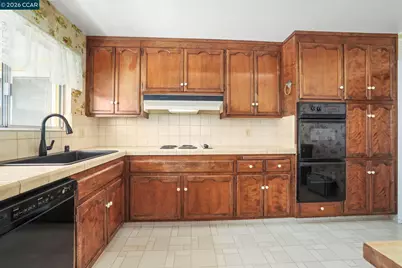 5218 Camino Alta Mira, Castro Valley, CA 94546 - Photo 17