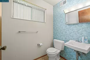 5218 Camino Alta Mira, Castro Valley, CA 94546 - Photo 29