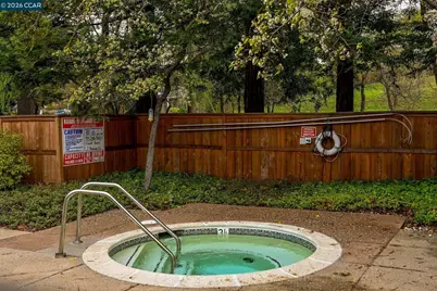 16 Josefa Pl, Moraga, CA 94556 - Photo 37