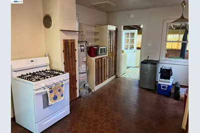 2115 Havenscourt Blvd, Oakland, CA 94621 - Photo 15