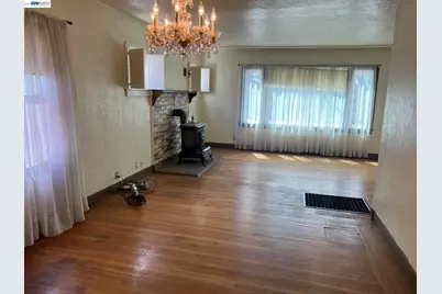 2115 Havenscourt Blvd, Oakland, CA 94621 - Photo 11