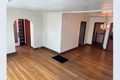 2115 Havenscourt Blvd, Oakland, CA 94621 - Photo 9