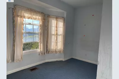 3264 Kansas, Oakland, CA 94602 - Photo 9
