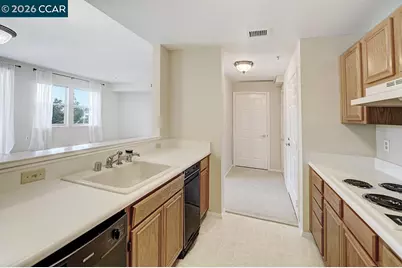1860 Tice Creek Dr #1432, Walnut Creek, CA 94595 - Photo 5