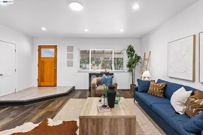 6760 Maple Dr, Dublin, CA 94568 - Photo 9