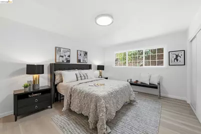2090 Hillside Dr, San Leandro, CA 94577 - Photo 15