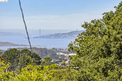 2328 Carquinez Ave, El Cerrito, CA 94530 - Photo 17