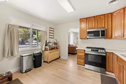 3879 Shasta Cir, Pittsburg, CA 94565 - Photo 11