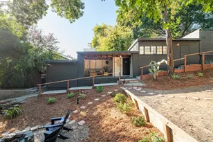 7848 Hillmont Dr, Oakland, CA 94605 - Photo 23