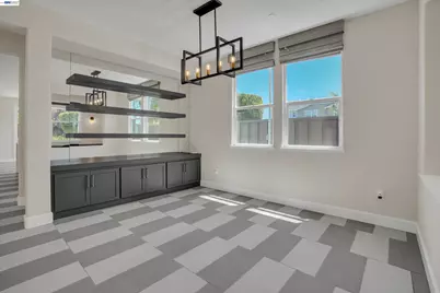 208 Halloran Ct, Brentwood, CA 94513 - Photo 5