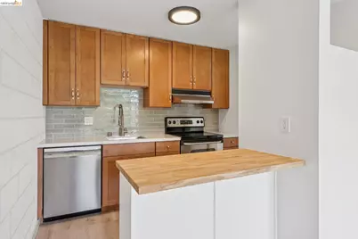 1 Kelton Ct #4K, Oakland, CA 94611 - Photo 5
