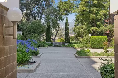 1 Kelton Ct #4K, Oakland, CA 94611 - Photo 43