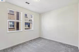 131 Burbank St, Hayward, CA 94541 - Photo 13