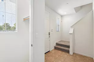 131 Burbank St, Hayward, CA 94541 - Photo 3
